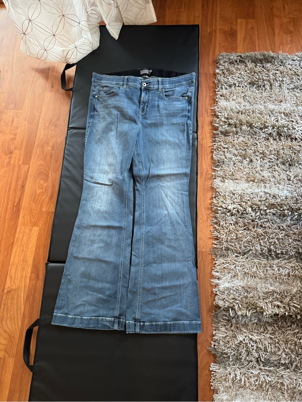 torrid Blue Flare Jeans - Mid Wash Wide Leg